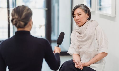 Voorkom valkuilen tijdens perscontact in crisistijd